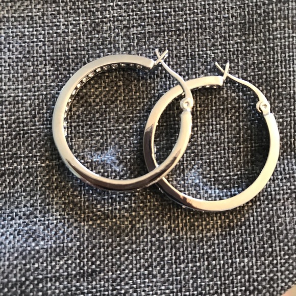 Swarovski Element hoop earrings silver ove… - Picture 4 of 5